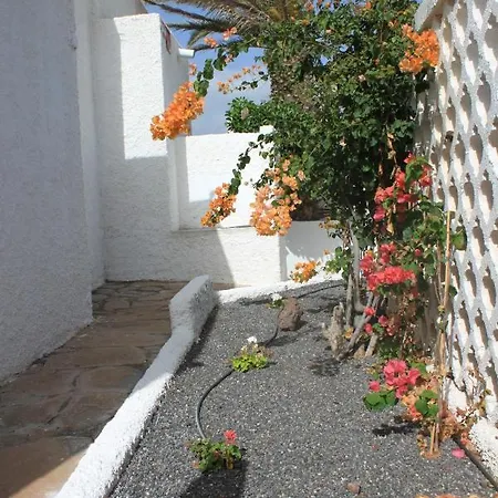 Con Piscina Privada De 2 Dormitorios, Terrazas, Jardin Y Barbacoa - Casa Momo Poris de Abona