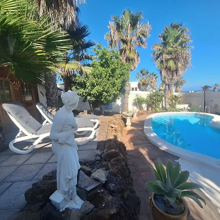 Con Piscina Privada De 2 Dormitorios, Terrazas, Jardin Y Barbacoa - Casa Momo Casa de Férias *