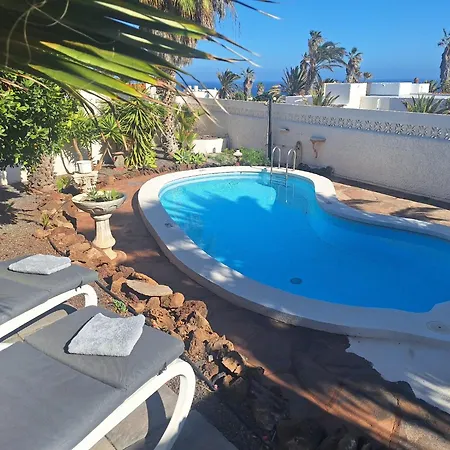 Casa de Férias Con Piscina Privada De 2 Dormitorios, Terrazas, Jardin Y Barbacoa - Casa Momo *